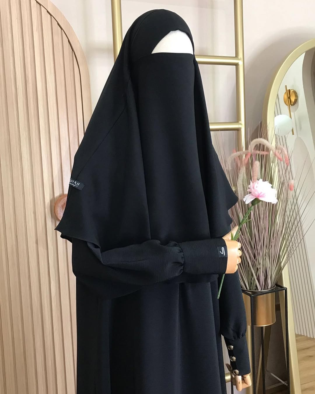Modest Islamic Abaya for Women Comfortable Stylish & Practical