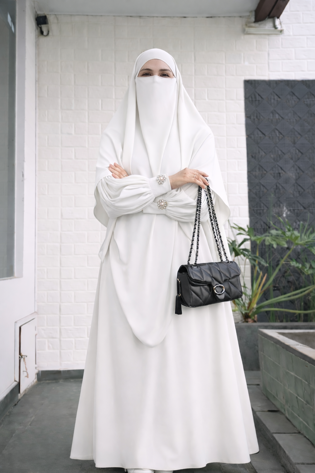 Premium 3-Piece Imported Saltosh Abaya Set Elegant Sleeve Design | Modest Wear – Burkhawala