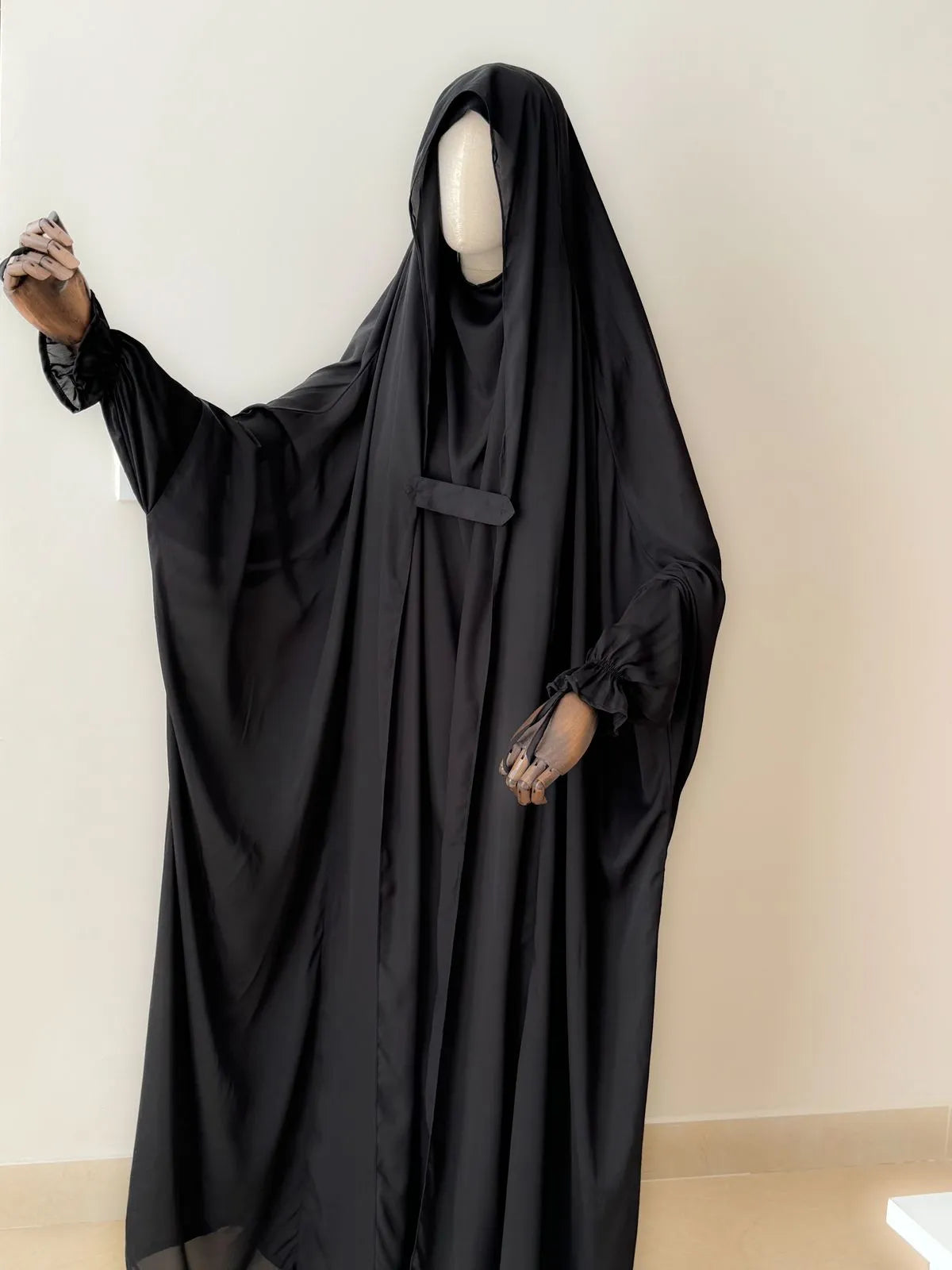 Elegant Full-Length Jilbaba – Islamic Wear for Modest Fashion